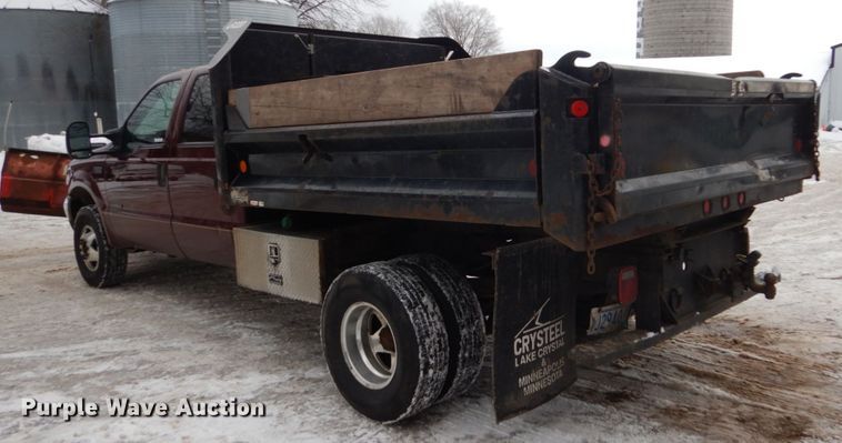 image for item FU9117 2000 Ford F350 Super Duty Crew Cab dump bed pickup truck