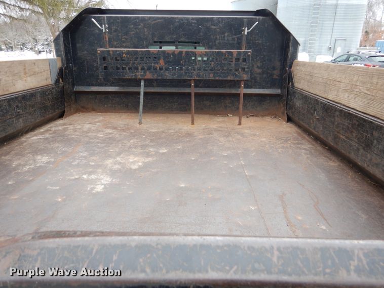 image for item FU9117 2000 Ford F350 Super Duty Crew Cab dump bed pickup truck