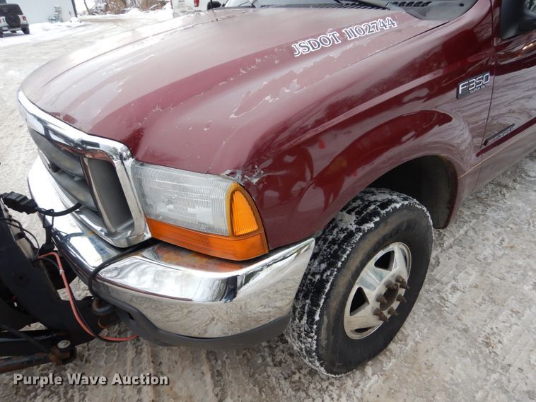 image for item FU9117 2000 Ford F350 Super Duty Crew Cab dump bed pickup truck