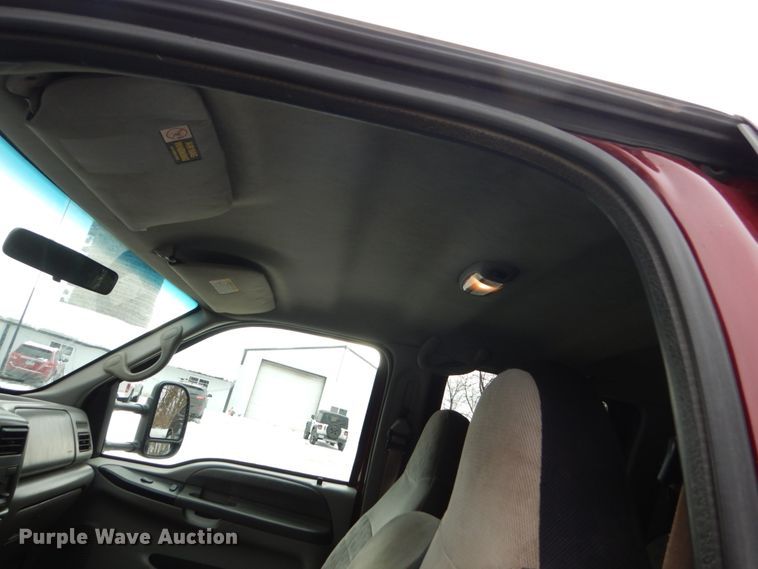 image for item FU9117 2000 Ford F350 Super Duty Crew Cab dump bed pickup truck