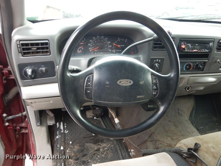 image for item FU9117 2000 Ford F350 Super Duty Crew Cab dump bed pickup truck