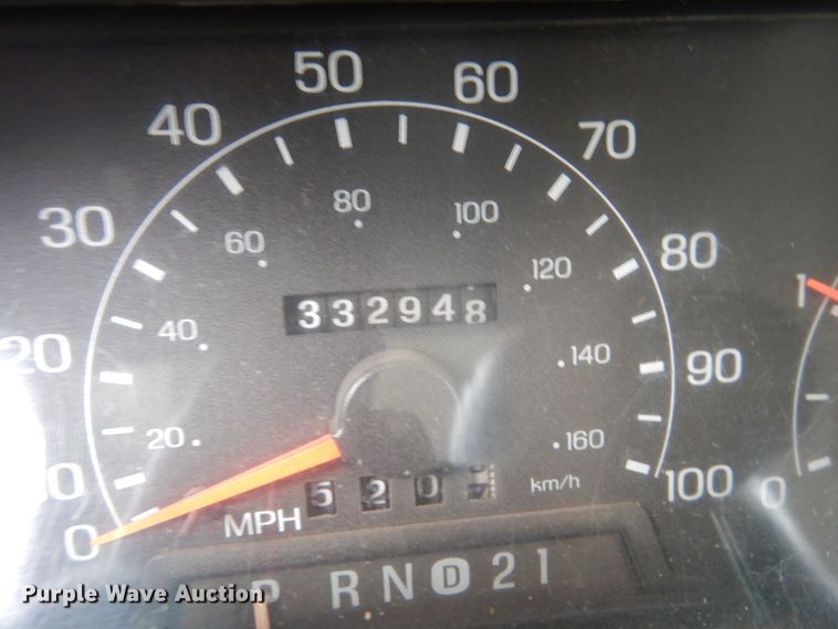 image for item FU9117 2000 Ford F350 Super Duty Crew Cab dump bed pickup truck