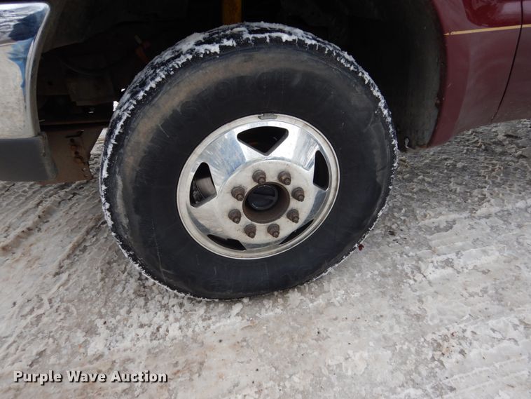 image for item FU9117 2000 Ford F350 Super Duty Crew Cab dump bed pickup truck