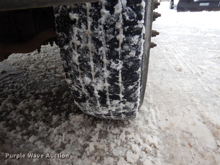 image for item FU9117 2000 Ford F350 Super Duty Crew Cab dump bed pickup truck