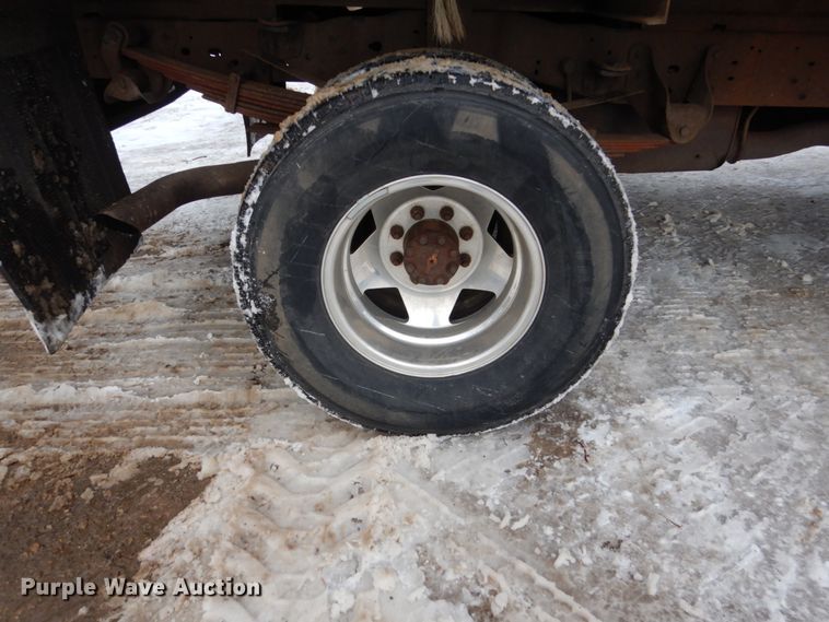 image for item FU9117 2000 Ford F350 Super Duty Crew Cab dump bed pickup truck