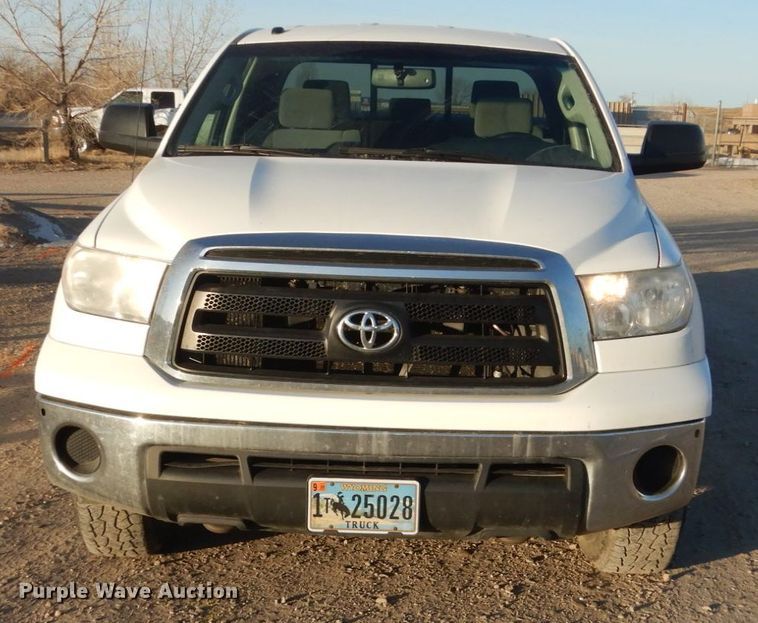 image for item FU9129 2010 Toyota Tundra Double Cab pickup truck