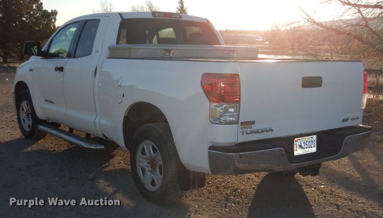image for item FU9129 2010 Toyota Tundra Double Cab pickup truck