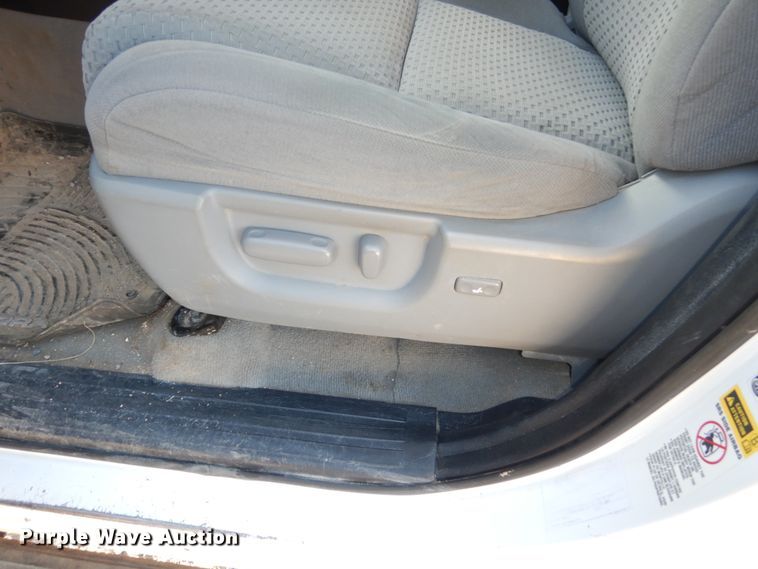 image for item FU9129 2010 Toyota Tundra Double Cab pickup truck