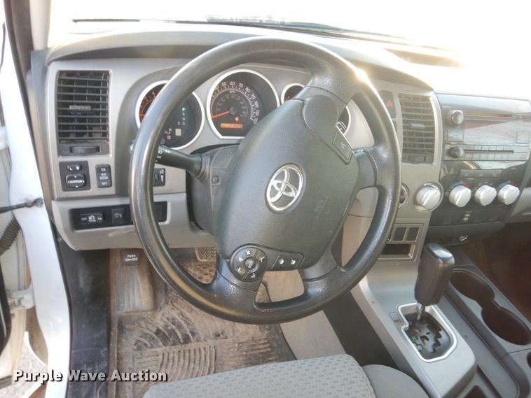 image for item FU9129 2010 Toyota Tundra Double Cab pickup truck