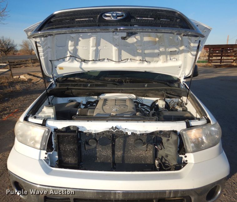 image for item FU9129 2010 Toyota Tundra Double Cab pickup truck