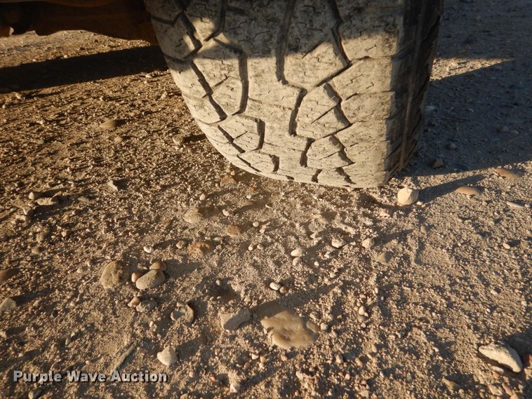 image for item FU9129 2010 Toyota Tundra Double Cab pickup truck