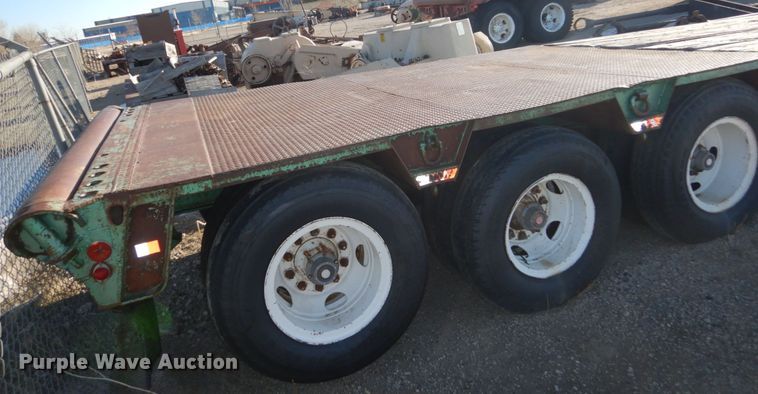 image for item FU9130 1990 shop built drop deck trailer