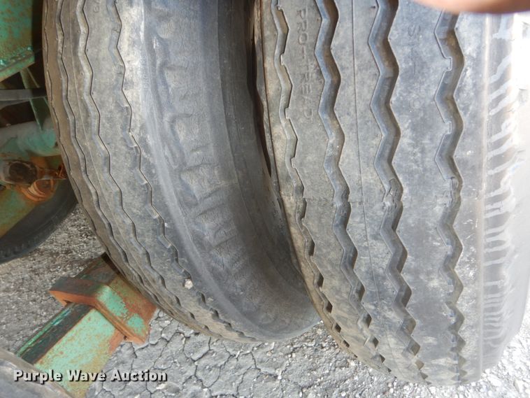 image for item FU9130 1990 shop built drop deck trailer