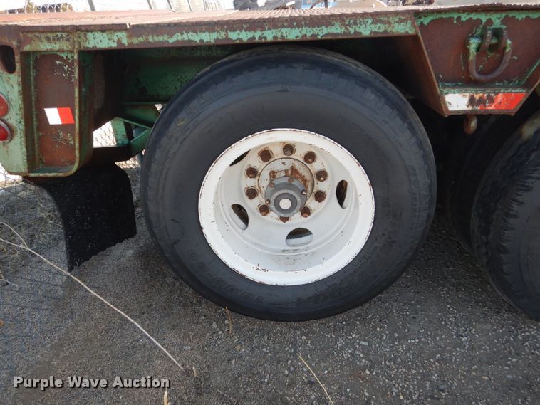 image for item FU9130 1990 shop built drop deck trailer