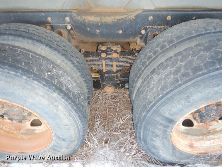 image for item FU9133 2005 Sterling L7500 crane truck