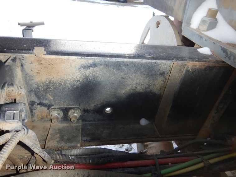 image for item FU9133 2005 Sterling L7500 crane truck