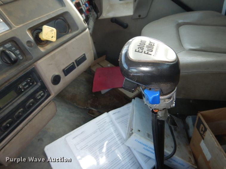 image for item FU9133 2005 Sterling L7500 crane truck