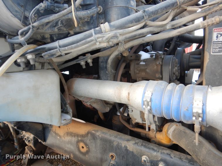 image for item FU9133 2005 Sterling L7500 crane truck