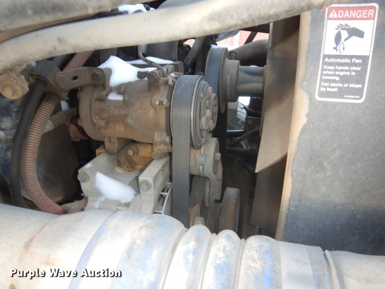 image for item FU9133 2005 Sterling L7500 crane truck