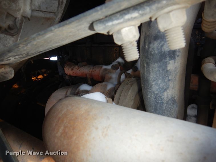 image for item FU9133 2005 Sterling L7500 crane truck