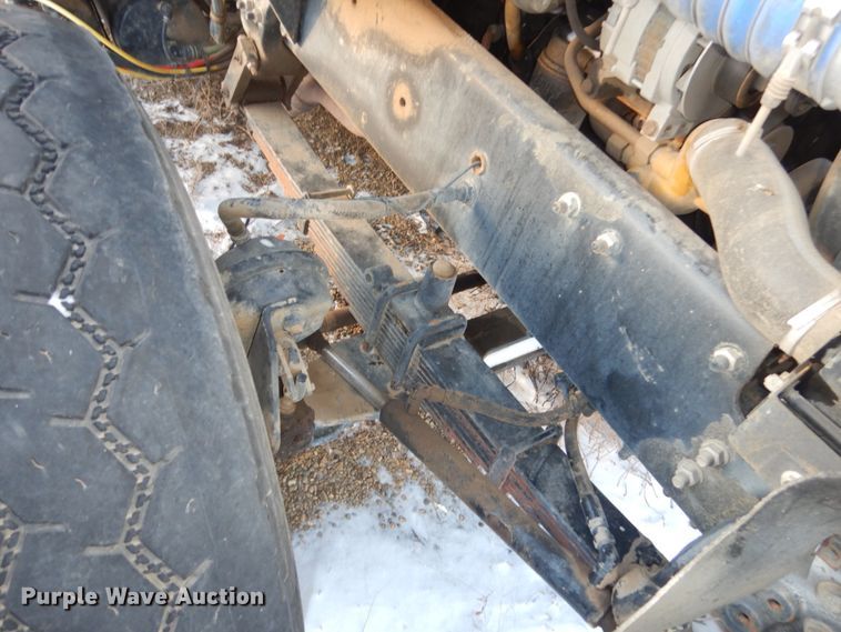 image for item FU9133 2005 Sterling L7500 crane truck