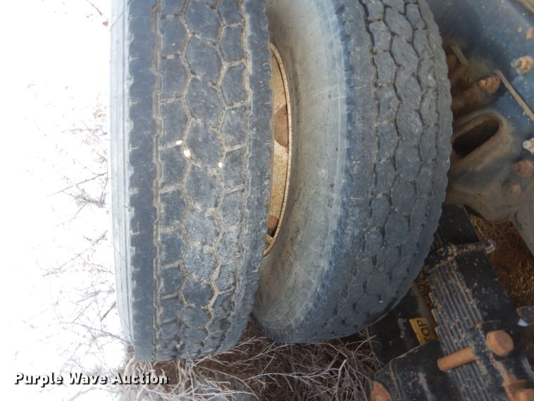 image for item FU9133 2005 Sterling L7500 crane truck