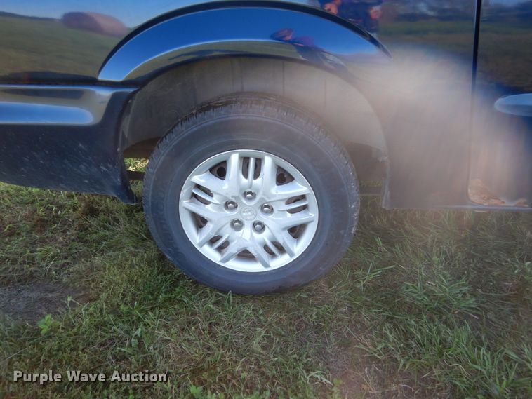 image for item FU9706 2004 Dodge Grand Caravan van