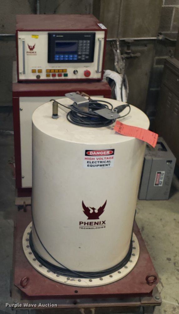 image for item GA9426 Phenix 6CC 2 Hi-Pot bucket truck insulation tester