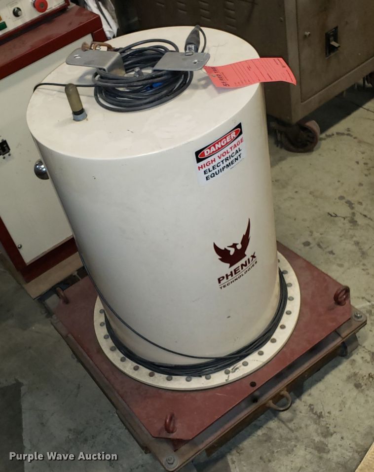 image for item GA9426 Phenix 6CC 2 Hi-Pot bucket truck insulation tester