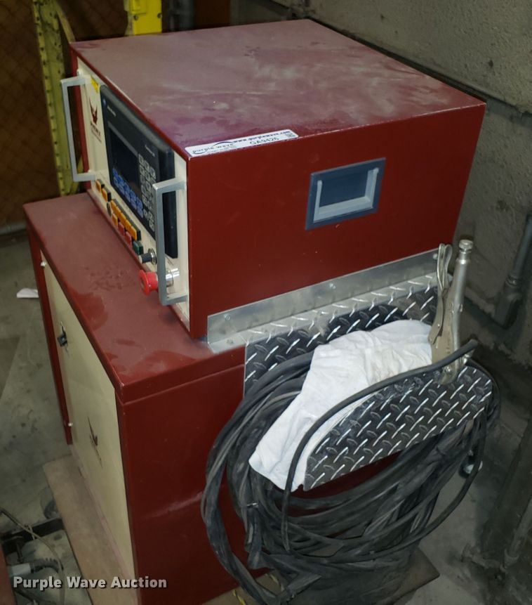 image for item GA9426 Phenix 6CC 2 Hi-Pot bucket truck insulation tester