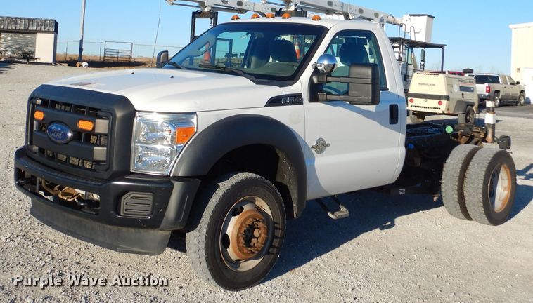 image for item GB9614 2013 Ford F550 Super Duty truck cab and chassis