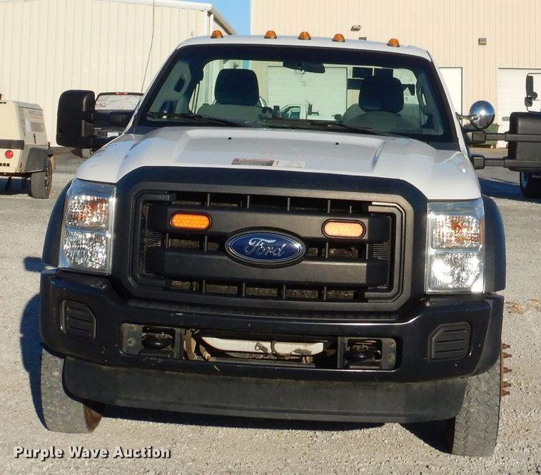 image for item GB9614 2013 Ford F550 Super Duty truck cab and chassis