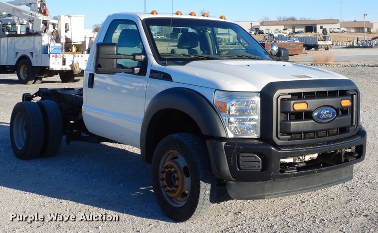 image for item GB9614 2013 Ford F550 Super Duty truck cab and chassis