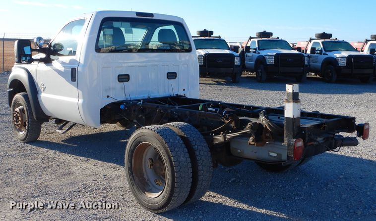image for item GB9614 2013 Ford F550 Super Duty truck cab and chassis