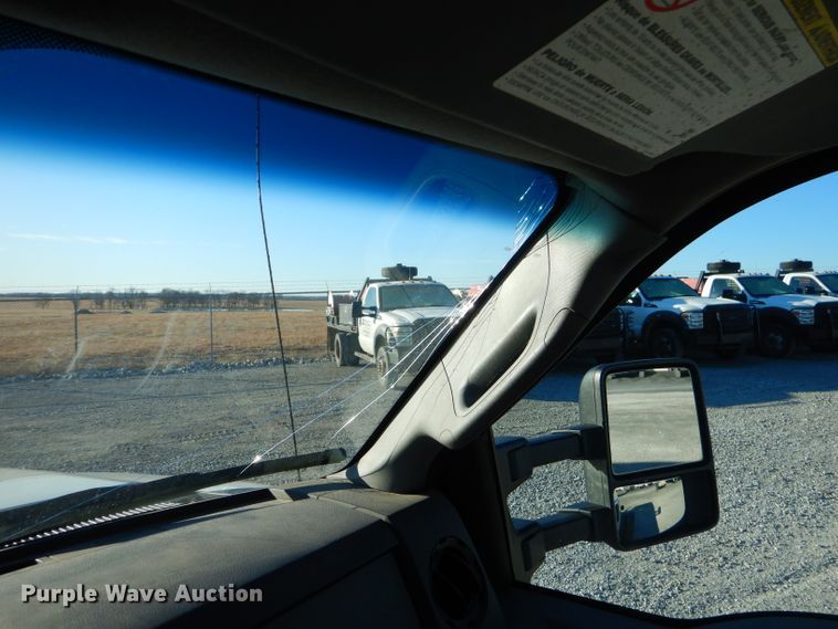 image for item GB9614 2013 Ford F550 Super Duty truck cab and chassis