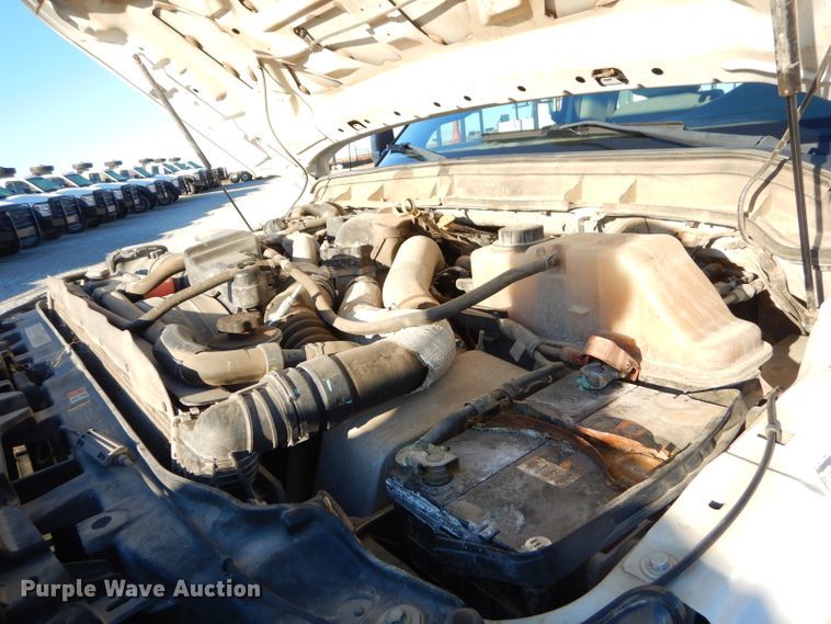 image for item GB9614 2013 Ford F550 Super Duty truck cab and chassis