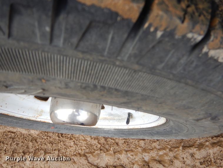 image for item GB9652 2003 Cargo 32GN enclosed cargo trailer