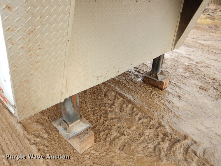 image for item GB9652 2003 Cargo 32GN enclosed cargo trailer