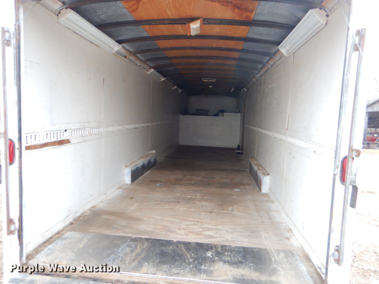 image for item GB9652 2003 Cargo 32GN enclosed cargo trailer