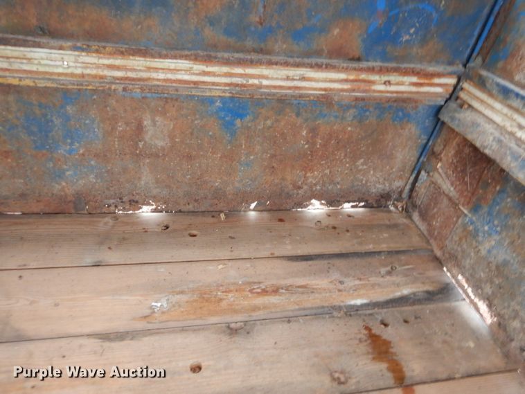 image for item GE9049 Star livestock trailer