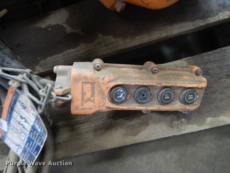 image for item GE9056 Harrington MS3-540 hoist