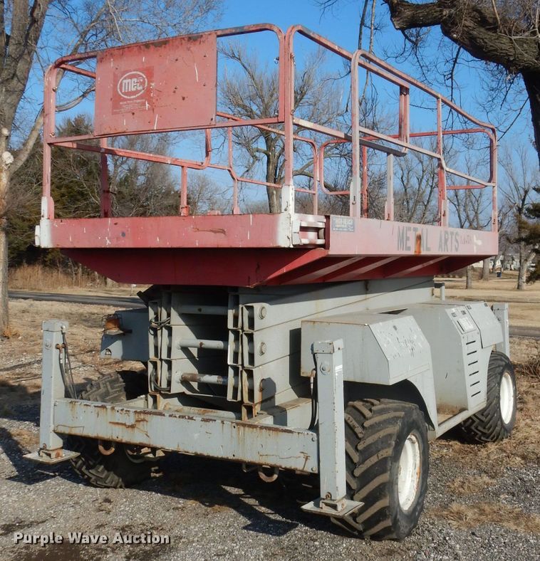 image for item GE9059 Mec 3391RT scissor lift