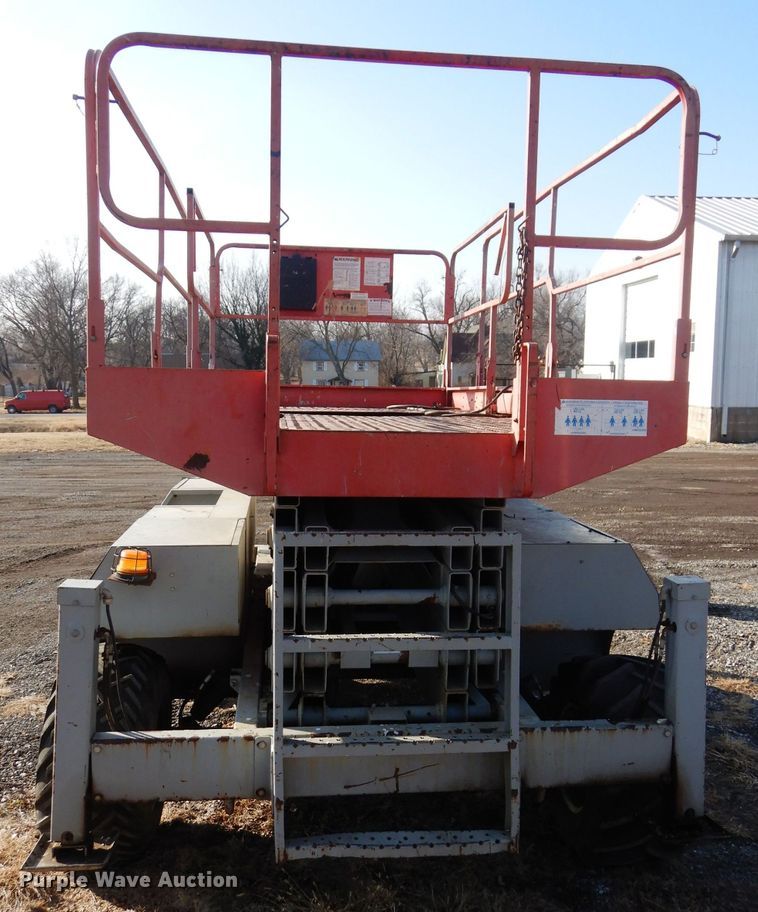 image for item GE9059 Mec 3391RT scissor lift