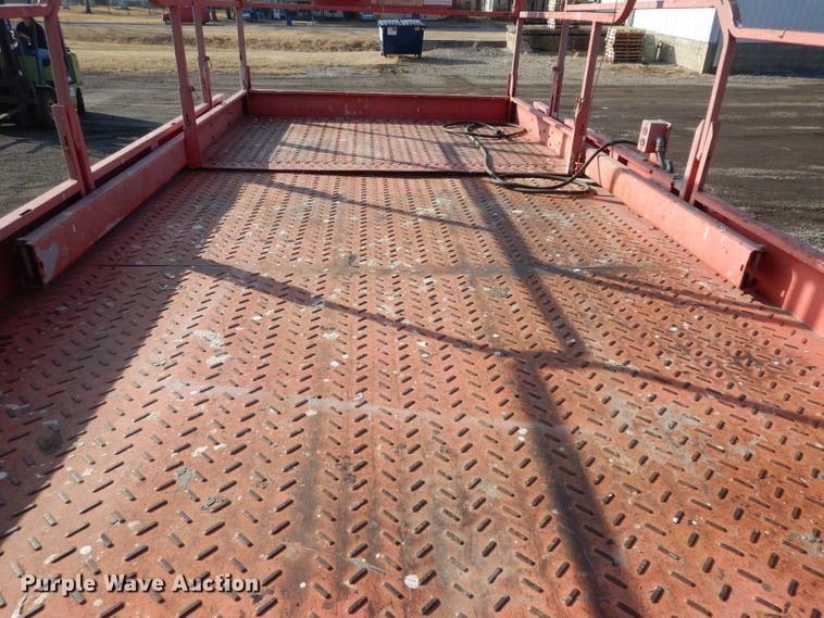 image for item GE9059 Mec 3391RT scissor lift