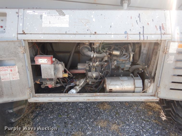 image for item GE9059 Mec 3391RT scissor lift