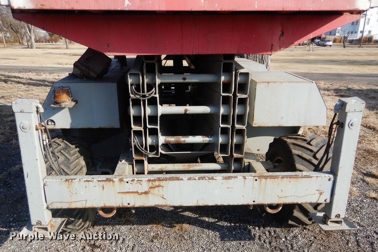 image for item GE9059 Mec 3391RT scissor lift