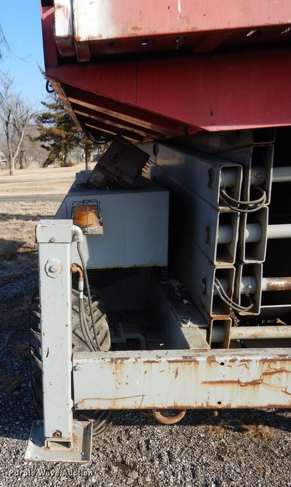 image for item GE9059 Mec 3391RT scissor lift