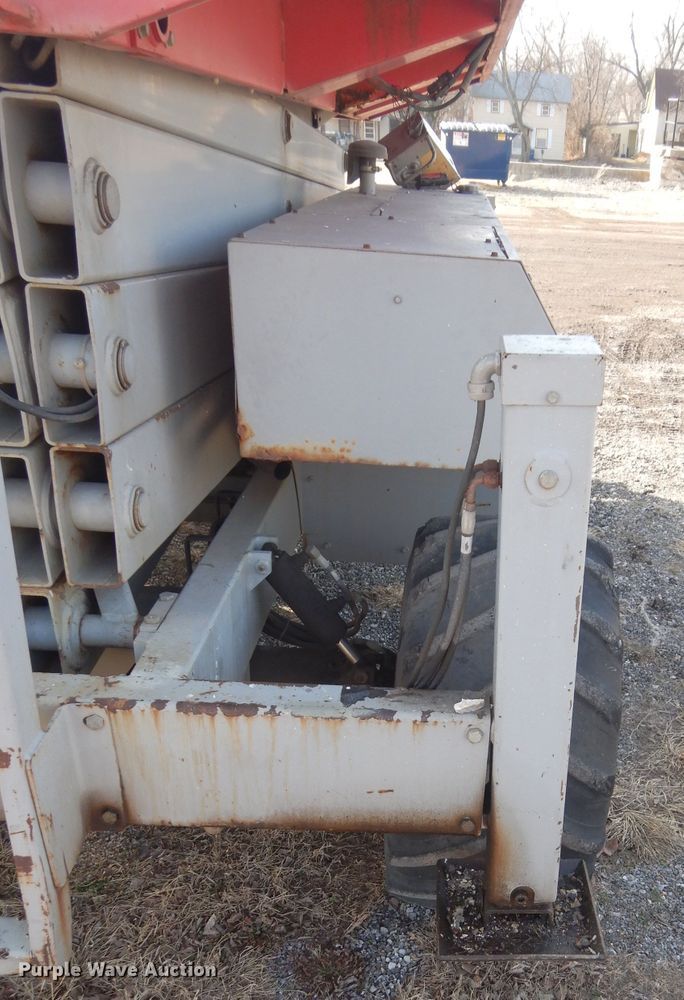 image for item GE9059 Mec 3391RT scissor lift