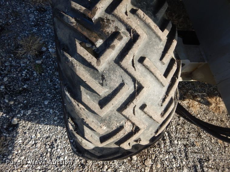 image for item GE9059 Mec 3391RT scissor lift