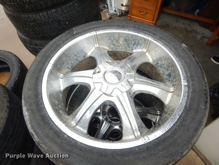 image for item GE9062 Tires and wheels